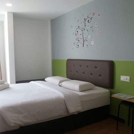 Hotel Viva Klang Buitenkant foto