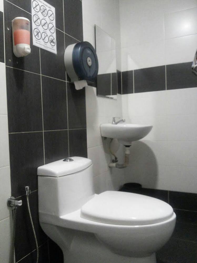 Hotel Viva Klang Buitenkant foto